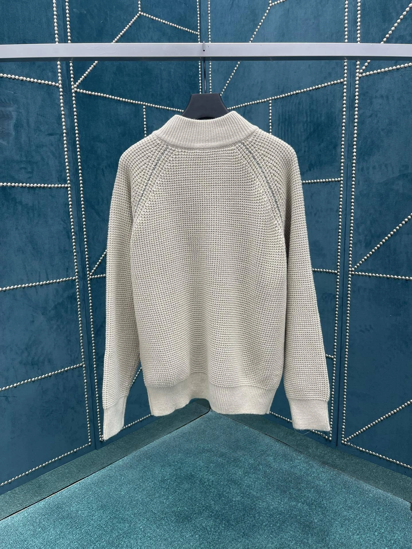 wg.luxury --- 4ior sheepskin knit item:E-F409B0442